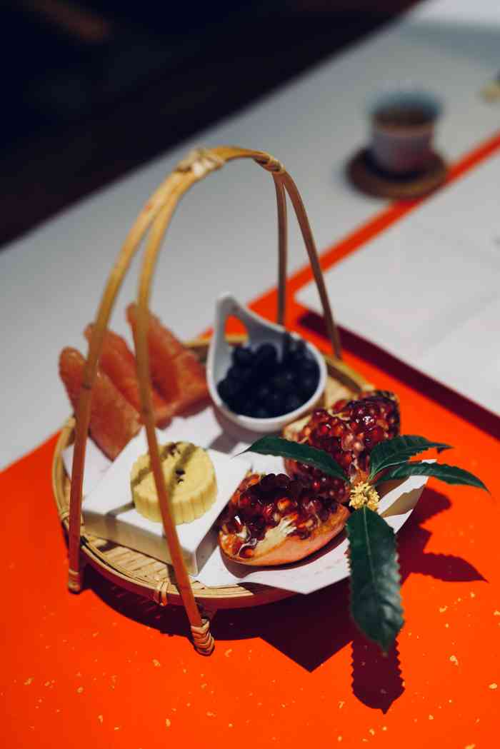 小厨娘龙吟山房-"先说环境:环境犹如世外桃源,安静,舒服.