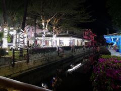 -亚龙湾亚泰商业街