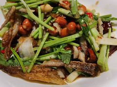 香菜拌黄鱼干-李老爹香辣蟹(宣武门店)