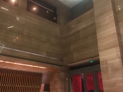 -天津梅江中心皇冠假日酒店
