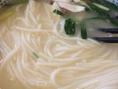 -桥香园云南过桥米线(金马碧鸡店)