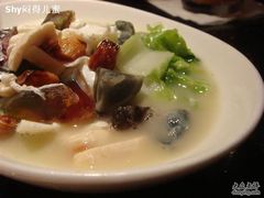 好吃素菜-鹿港小镇(霄云店)