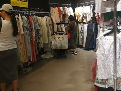 -东荟城名店仓