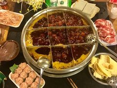 -邓莽子老火锅(中兴路总店)