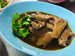 -Kha Mu Charoensang(Silom)