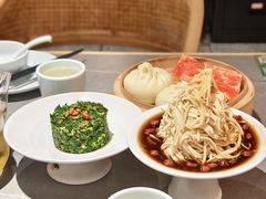 松子马兰头-晓淮山·扬州早茶·淮扬菜(龙阳广场店)