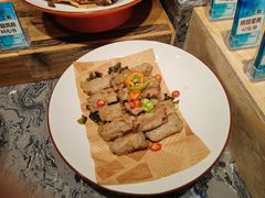 -头上红煨盐鸡·非遗院子餐厅