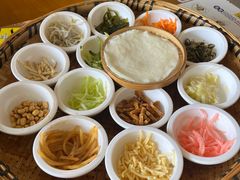 -包整·丝娃娃(一览甲秀楼风景店)