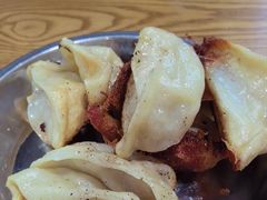 -黄阿姨锅贴大王(万航渡路店)