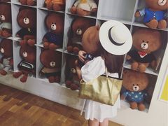-LINE FRIENDS Garosu-gil Flagship Store