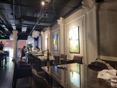 -LESCEDARS Brasserie Bistro香柏树
