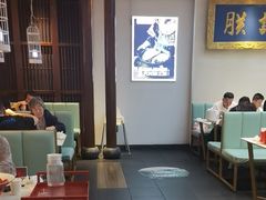-阿瓦山寨·湘菜现炒·剁椒鱼头王(咸阳总店)