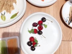 樱桃鹅肝-小大董·烤鸭(凤凰汇店)