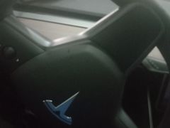 -TESLA 特斯拉(上海太古汇体验店)