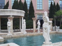 -泉城欧乐堡戏水湾艺术养生温泉