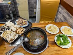 -菌之家·专业纯野生菌火锅·特色炒菌
