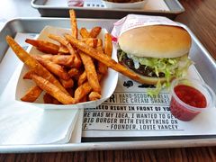 -FATBURGER 特富客汉堡(外交公寓店)