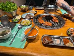 -唯成•韩国炭火烤肉 유성고기