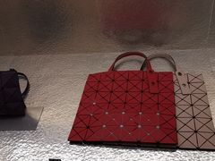 -三宅一生 (阪急梅田本店)