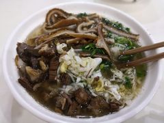 -花溪王记牛肉粉(四季花溪商场店)