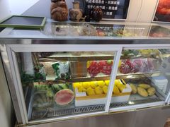 -津椰本·海南正宗椰奶清补凉(店一店)