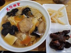 罗汉浇头净素面-龙华素斋(龙华路店)