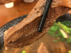 -尊品原汁牛肉面