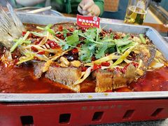-路边边地标烧烤·川菜·小龙虾·音乐酒馆(良乡长虹店)