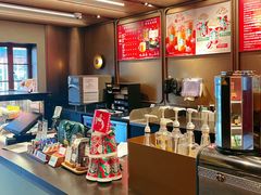 -星巴克臻选(上海今潮8弄店)