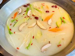 -佬土鹅肠火锅(解放路店)