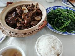 芋荷干焖青头鸭-家乡饭店(里仁洞店)