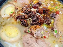 -花溪巷牛肉粉(泉城路店)
