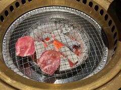 -山川小町·极番烧肉(新地假日广场店)