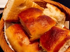 餐前面包-Efes Turkish & Mediterranean Cuisine 艾菲斯餐厅(陆家嘴店)