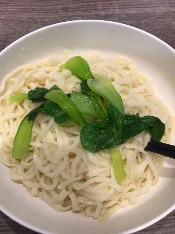 天食包子手擀面-"就在楼下,他家的排骨饭,包子稀粥,面条都.