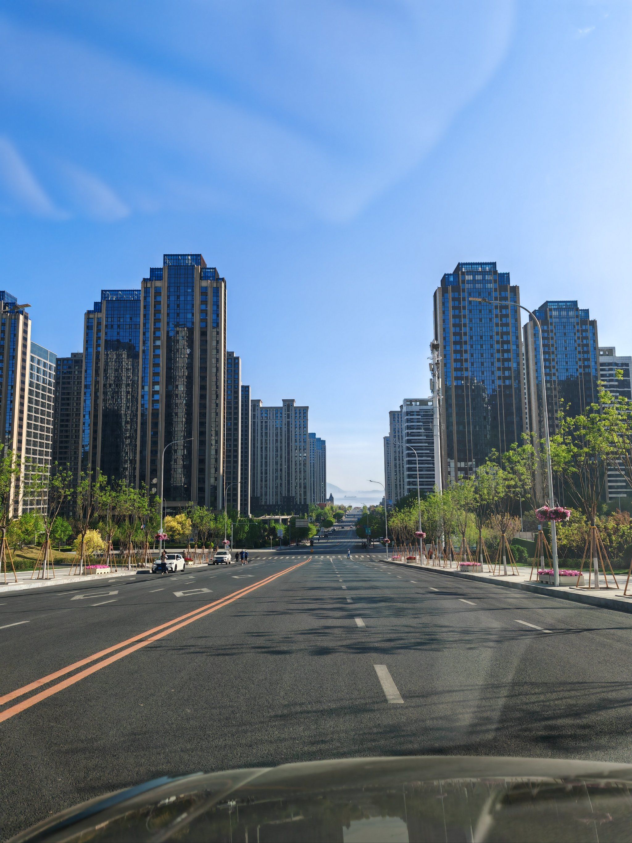 五一假期前三天没有在大连市内,也是给外地游客腾出空间,5月4日老青年