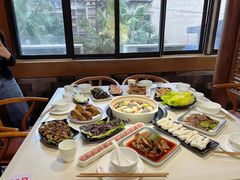 -土连锅·现熬养生汤锅(梁家巷店)