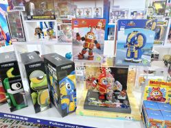 -逝水玩具折扣店