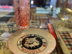 餐具摆设-鼓楼吃面·肉啃肉(南锣鼓巷店)