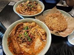 -粉家柳州螺蛳粉(杨宅路店)