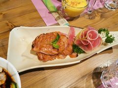 -临界音乐酒馆·小龙虾·江湖菜(华熙LIVE·鱼洞店)