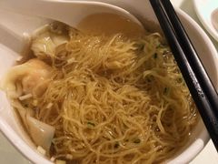 招牌鲜虾云吞面-新大咀港式茶餐厅(宝山万达店)