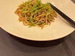 -鲁采LU STYLE(新天地店)