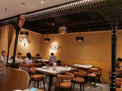 大堂-耶里夏丽·丝路新疆菜·清真食品(徐汇南丹东路臻选店)