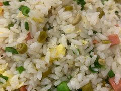 -江城燕子大排档(江汉路步行街店)