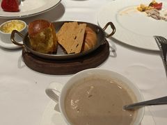 -罗宾斯牛排馆(重庆丽晶酒店)