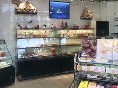 面包甜点陈列柜-好利来(望京中福店)