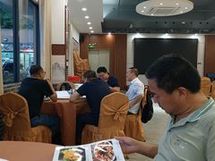 -华庭食府(光明店)