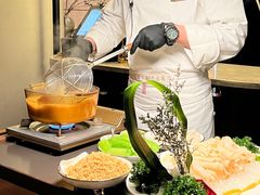 -海派悦庭·海胆烧麦·新融合菜(凯德广场店)