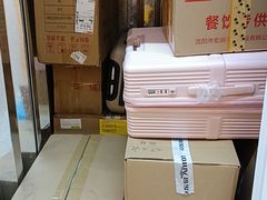 -安东易迷你自助仓储寄存仓库(杨浦店)